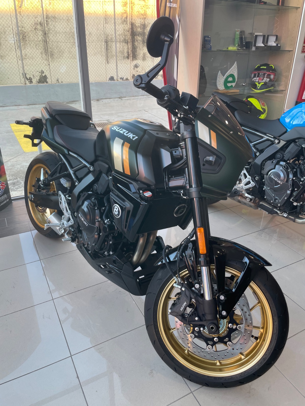 Suzuki GSX-8TT: El alma de una leyenda, el pulso del 2026