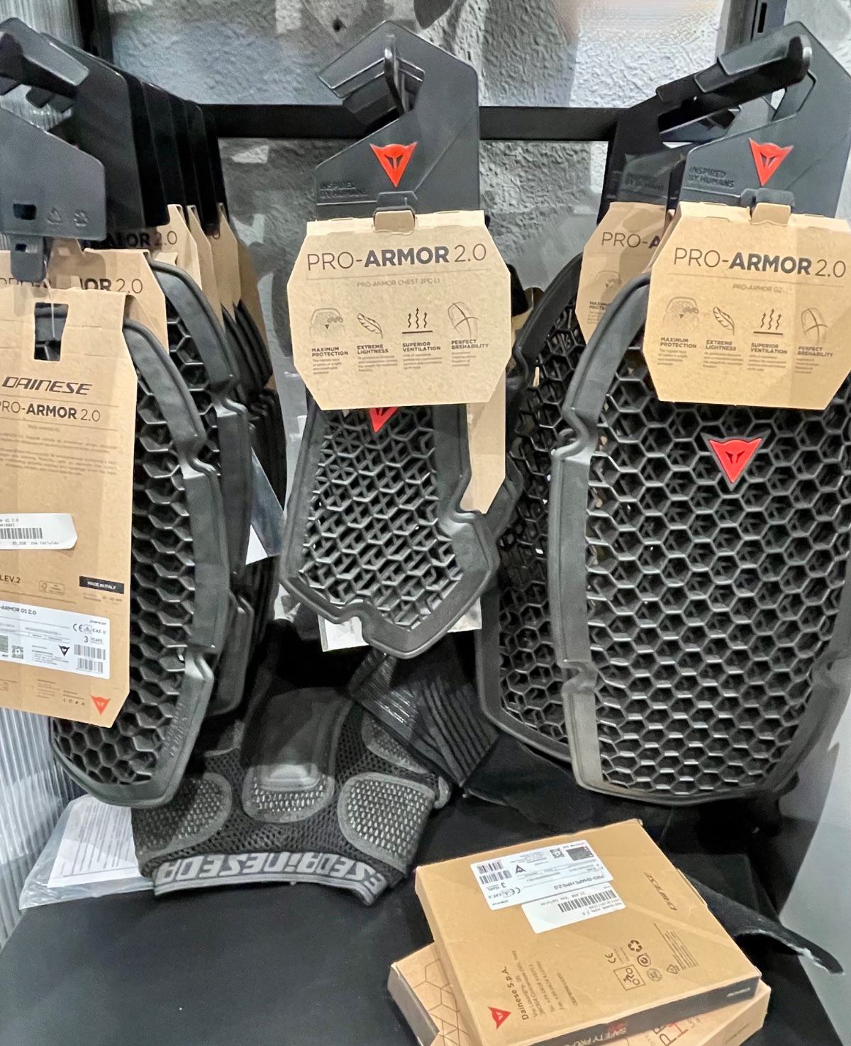 🛡️ Seguridad Invisible: Tecnología Dainese Pro-Armor 2.0