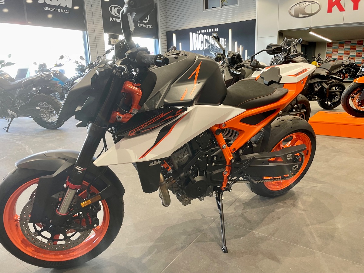 ¡NUEVA KTM 990 Duke R! - Imagen 2