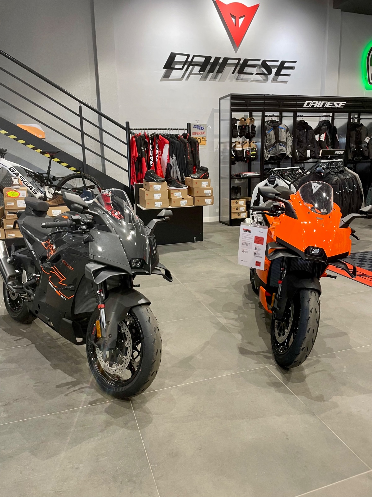 Nueva KTM 990 RC R - Imagen 1