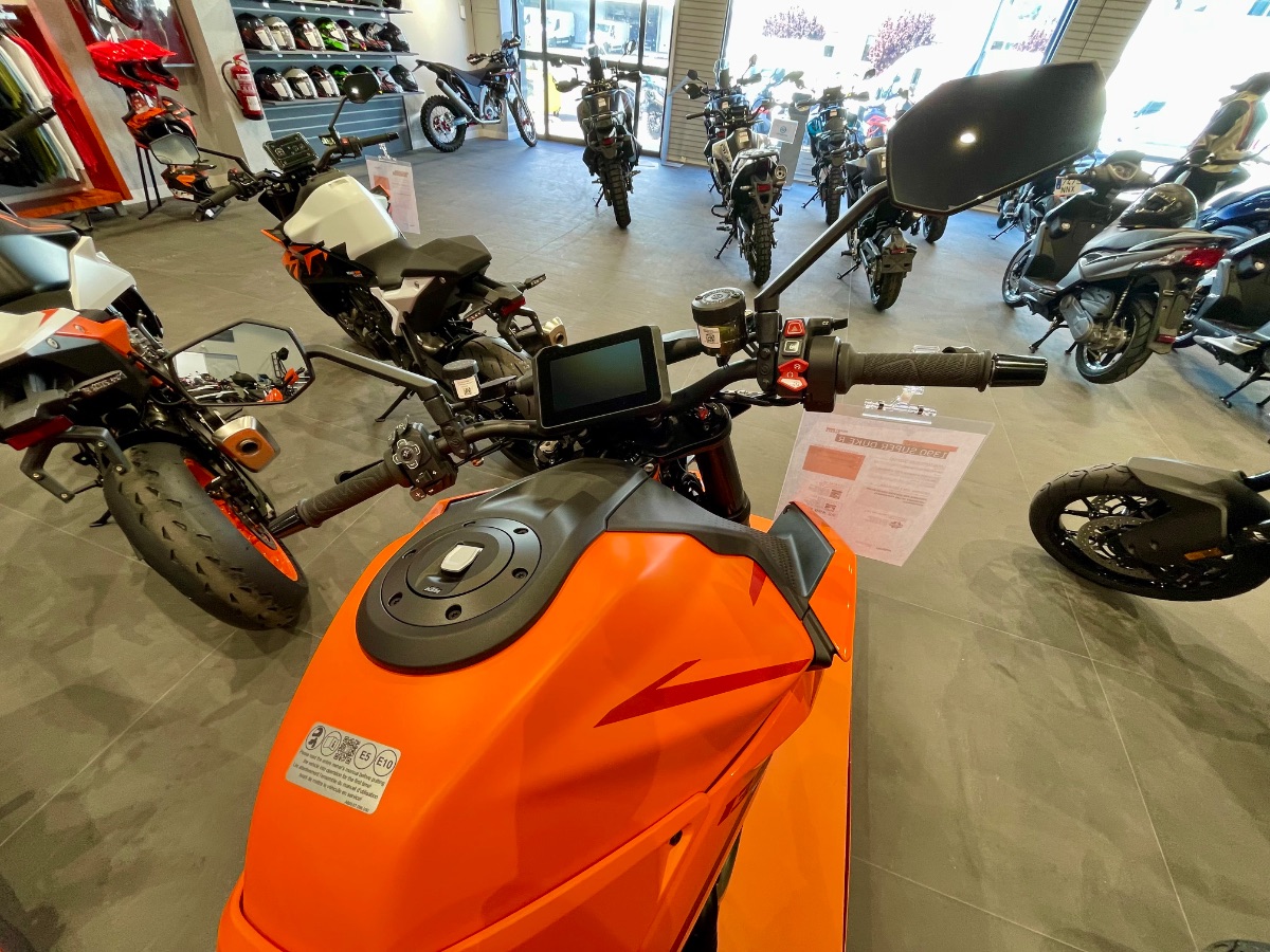 Nueva KTM 1390 Super Duke R - Imagen 4