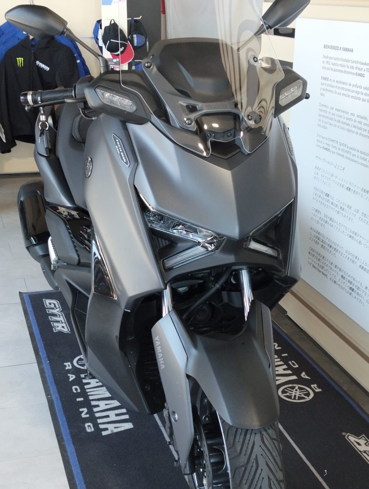 XMAX 300 TECH MAX 2026 - Imagen 3