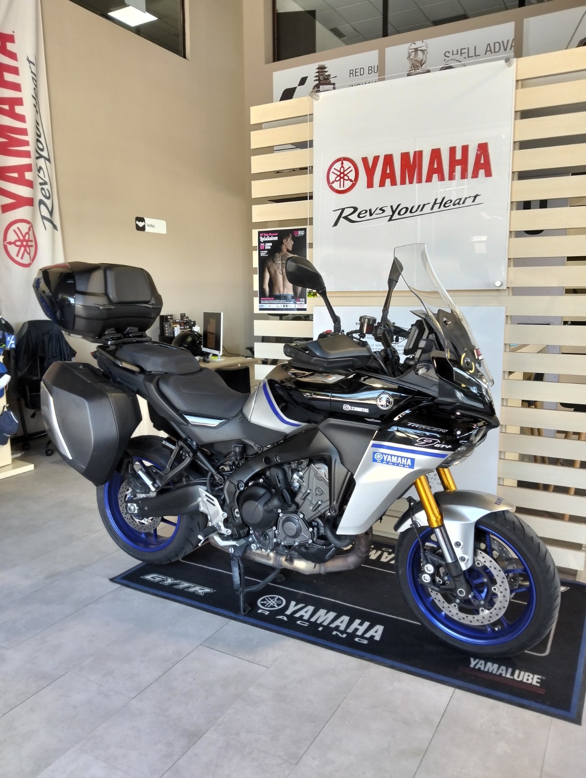 Moto Yamaha Tracer 9 GT plus - Imagen 1