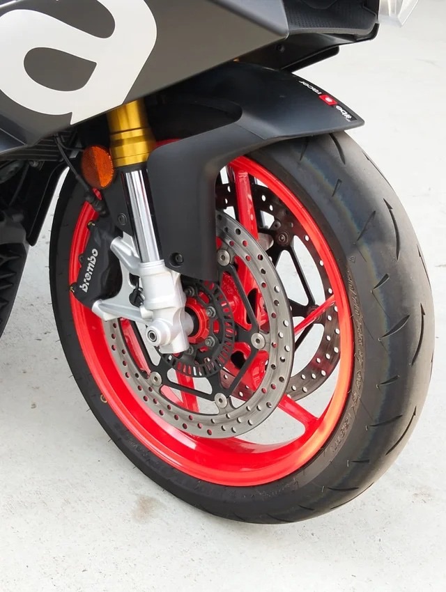 Aprilia RS 660 (2022) – Deportividad Pura y Electrónica de Superbike - Imagen 2