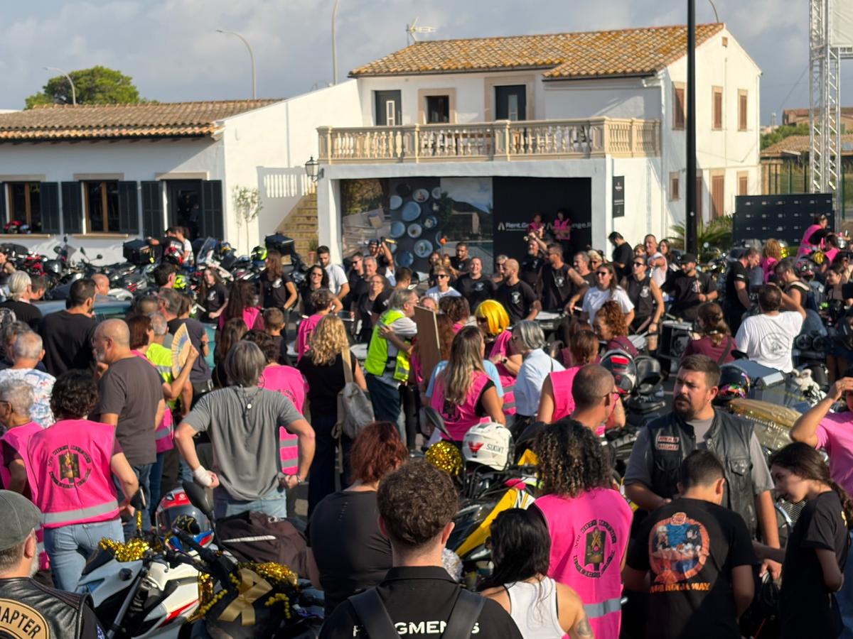 VIII Ruta Motera Chalecos Rosas