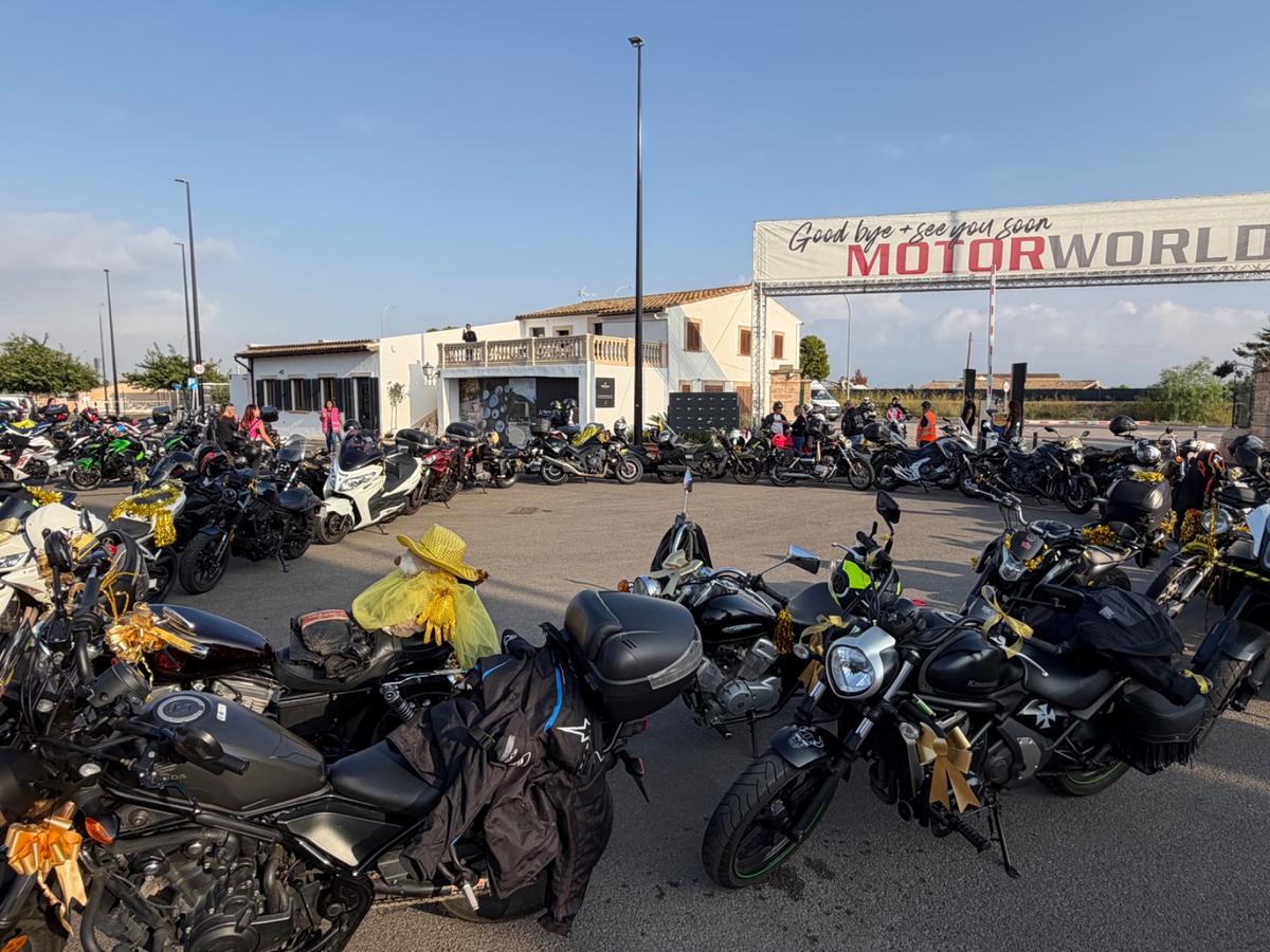 VIII Ruta Motera Chalecos Rosas